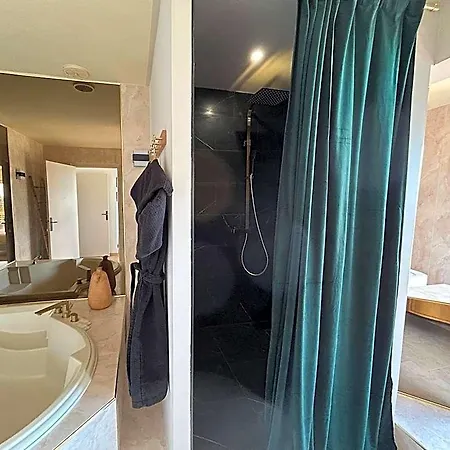 Le Saint Clair Apartment Sete