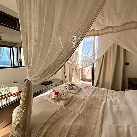 Le Saint Clair Apartment *